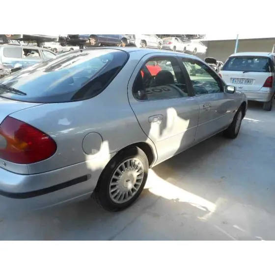 FORD MONDEO BERLINA (GD) '1997 AMBIENTE PLATA