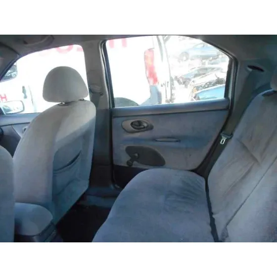 FORD MONDEO BERLINA (GD) '1997 AMBIENTE PLATA
