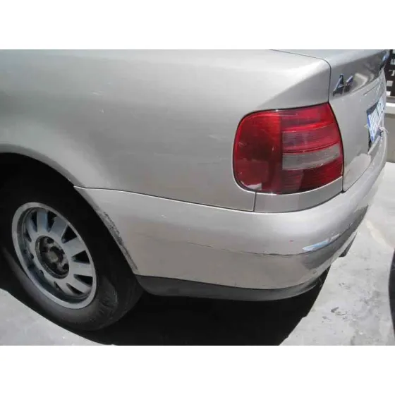 AUDI A4 BERLINA (B5) '2000 1.9 TDI PLATA