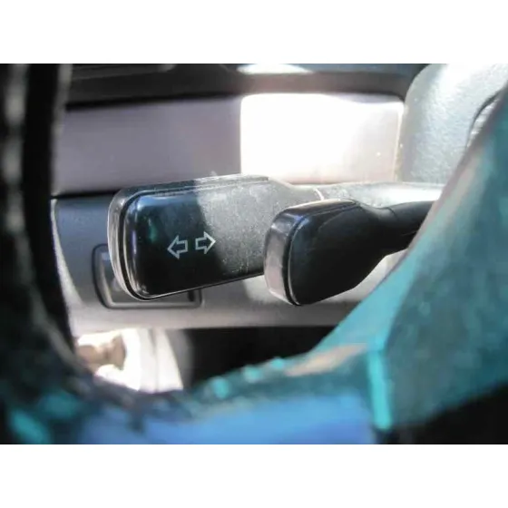 AUDI A4 BERLINA (B5) '2000 1.9 TDI PLATA