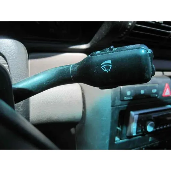 AUDI A4 BERLINA (B5) '2000 1.9 TDI PLATA