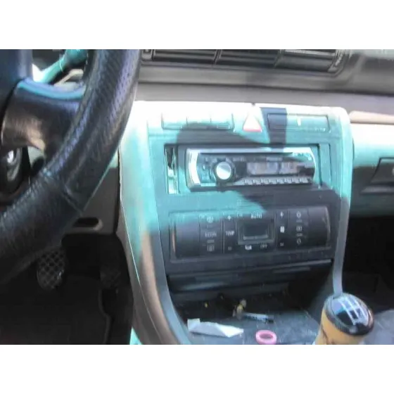 AUDI A4 BERLINA (B5) '2000 1.9 TDI PLATA