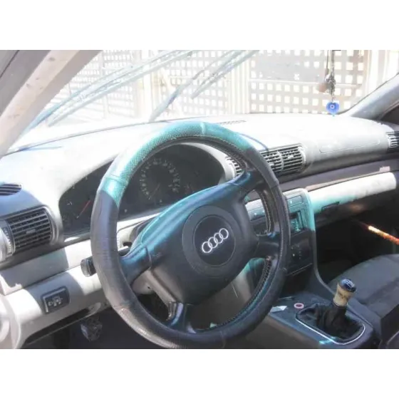 AUDI A4 BERLINA (B5) '2000 1.9 TDI PLATA
