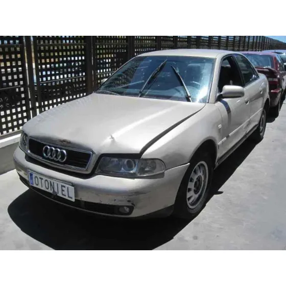 AUDI A4 BERLINA (B5) '2000 1.9 TDI PLATA