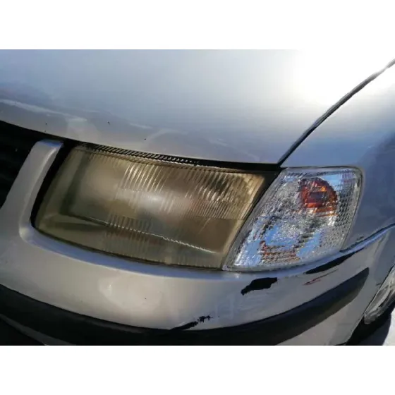 VOLKSWAGEN PASSAT BERLINA (3B2) '1998 COMFORTLINE AZUL