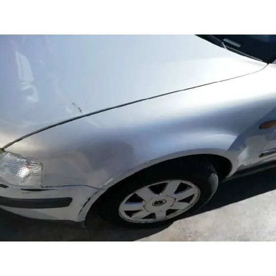 VOLKSWAGEN PASSAT BERLINA (3B2) '1998 COMFORTLINE AZUL