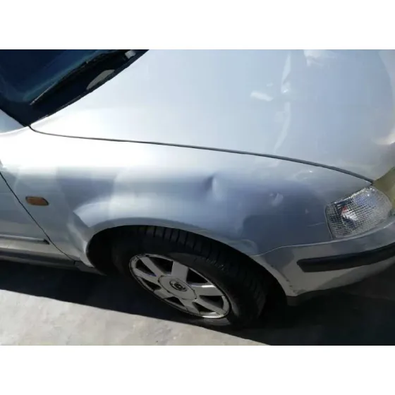 VOLKSWAGEN PASSAT BERLINA (3B2) '1998 COMFORTLINE AZUL