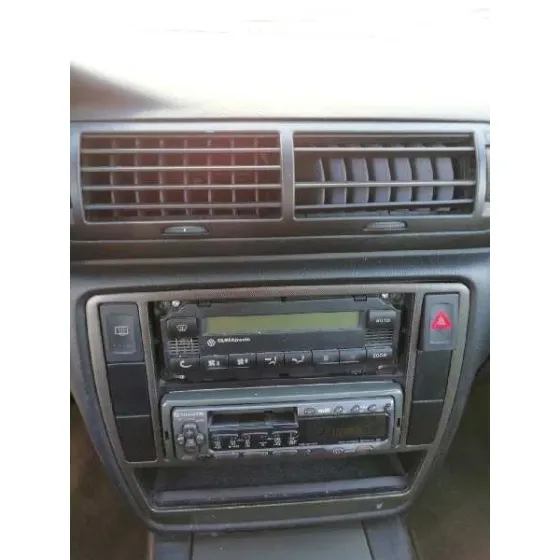 VOLKSWAGEN PASSAT BERLINA (3B2) '1998 COMFORTLINE AZUL