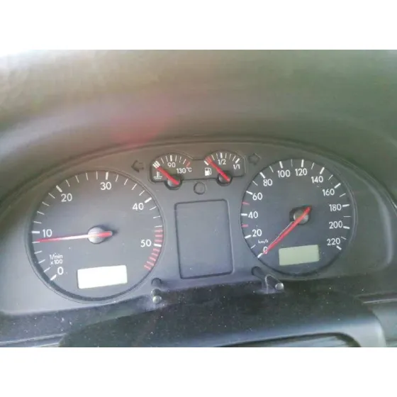 VOLKSWAGEN PASSAT BERLINA (3B2) '1998 COMFORTLINE AZUL