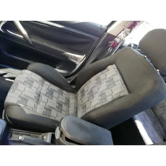 VOLKSWAGEN PASSAT BERLINA (3B2) '1998 COMFORTLINE AZUL