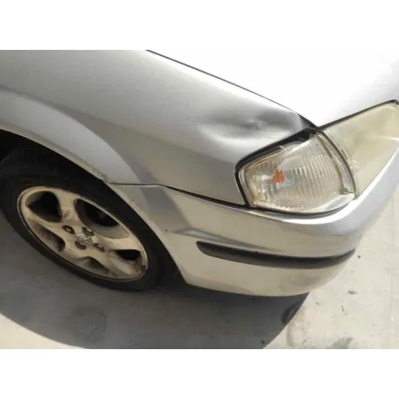 MAZDA 323 BERLINA F/S (BJ) '2000 2.0 TD S EXCLUSIVE PLATA