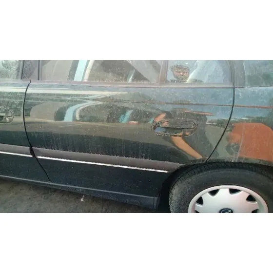 OPEL OMEGA B '1997 BASICO BERLINA VERDE