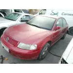 VOLKSWAGEN PASSAT BERLINA (3B2) VOLKSWAGEN PASSAT BERLINA (3B2) '1999 COMFORTLINE ROJO 1996