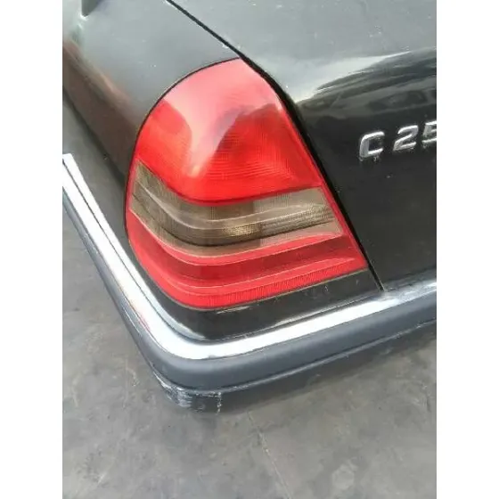 MERCEDES CLASE C (W202) BERLINA '1993 250 DIESEL (202.125) NEGRO