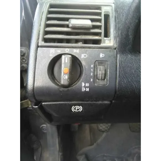 MERCEDES CLASE C (W202) BERLINA '1993 250 DIESEL (202.125) NEGRO