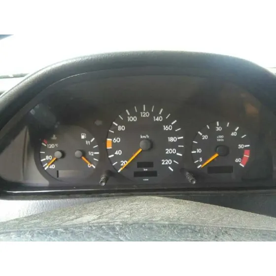 MERCEDES CLASE C (W202) BERLINA '1993 250 DIESEL (202.125) NEGRO