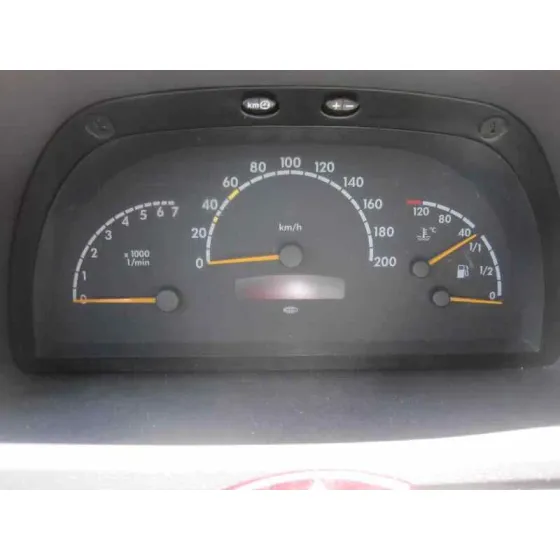 MERCEDES VITO (W638) CAJA CERRADA '2000 110 CDI (638.094) GRANATE