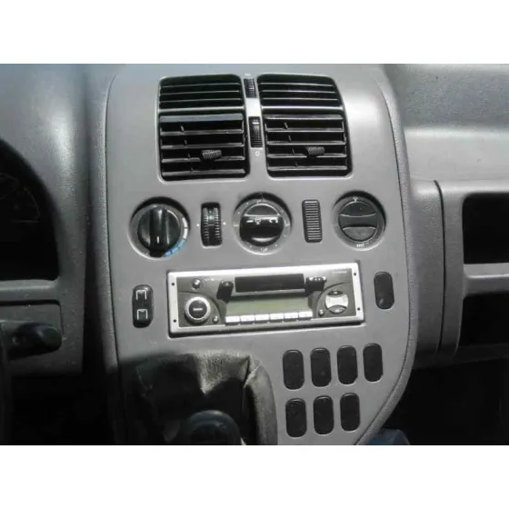 MERCEDES VITO (W638) CAJA CERRADA '2000 110 CDI (638.094) GRANATE