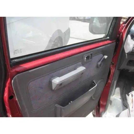 NISSAN SERENA (C23M) '1997 2.3 LX DIESEL ROJO
