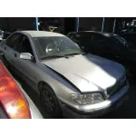 VOLVO S40 BERLINA '2000 1.6 GRIS