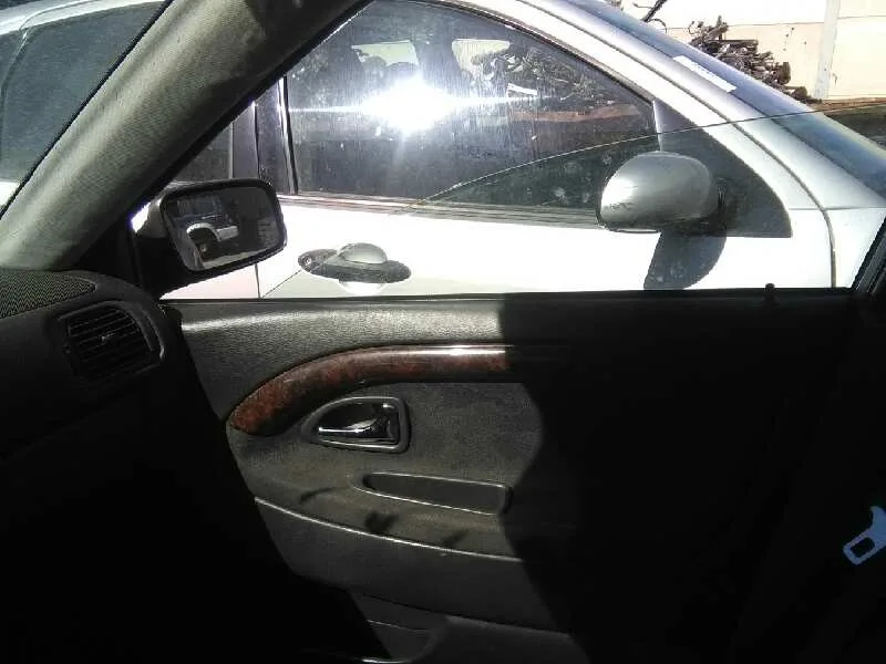 VOLVO S40 BERLINA '2000 1.6 GRIS