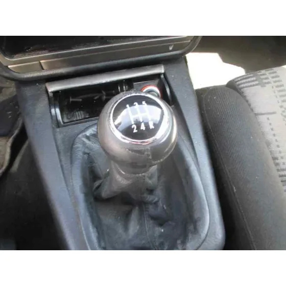 VOLKSWAGEN PASSAT BERLINA (3B2) '1999 COMFORTLINE PLATA