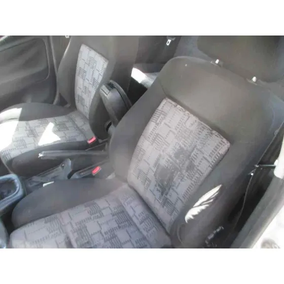 VOLKSWAGEN PASSAT BERLINA (3B2) '1999 COMFORTLINE PLATA