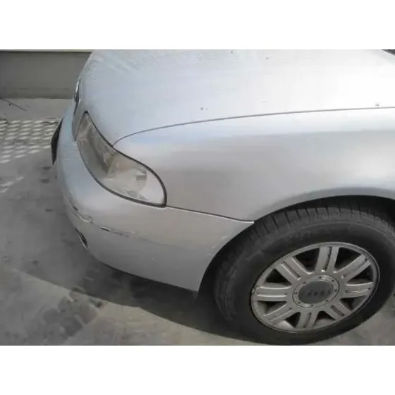 AUDI A4 BERLINA (B5) '1999 2.5 TDI GRIS