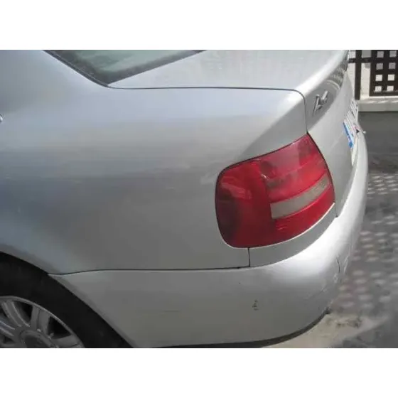 AUDI A4 BERLINA (B5) '1999 2.5 TDI GRIS
