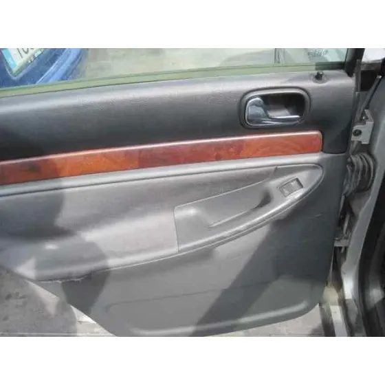 AUDI A4 BERLINA (B5) '1999 2.5 TDI GRIS