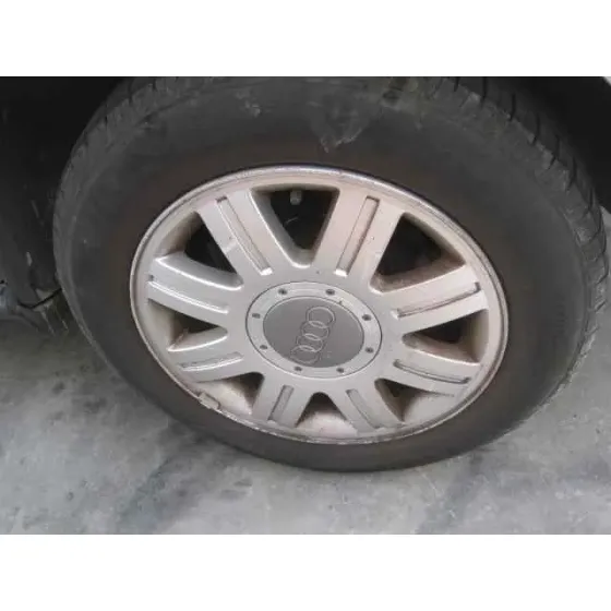 AUDI A4 BERLINA (B5) '1999 2.5 TDI GRIS