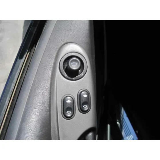 FORD COUGAR (MC) '1999 V6 AZUL