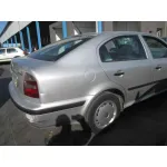 SKODA OCTAVIA BERLINA (1U2) '2000 1.9 TDI GLX PLATA