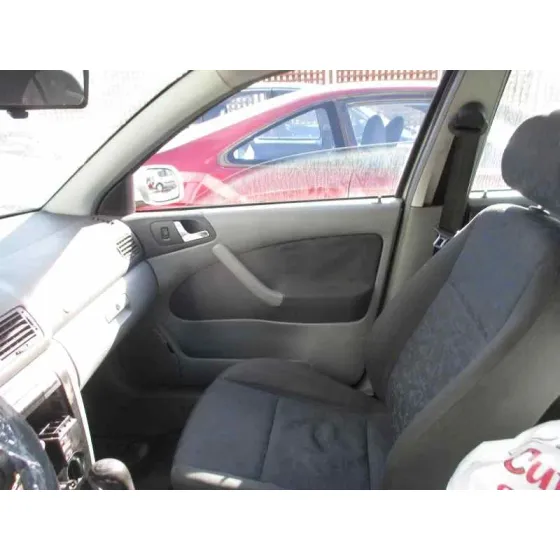 SKODA OCTAVIA BERLINA (1U2) '2000 1.9 TDI GLX PLATA