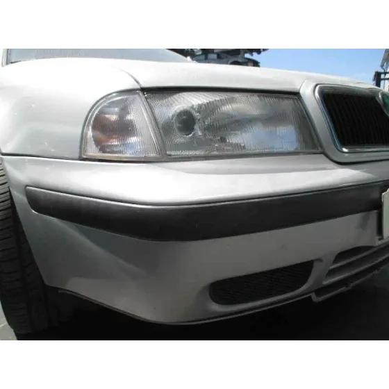 SKODA OCTAVIA BERLINA (1U2) '2000 1.9 TDI GLX PLATA