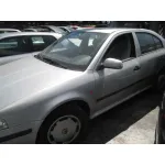 SKODA OCTAVIA BERLINA (1U2) '2000 1.9 TDI GLX PLATA