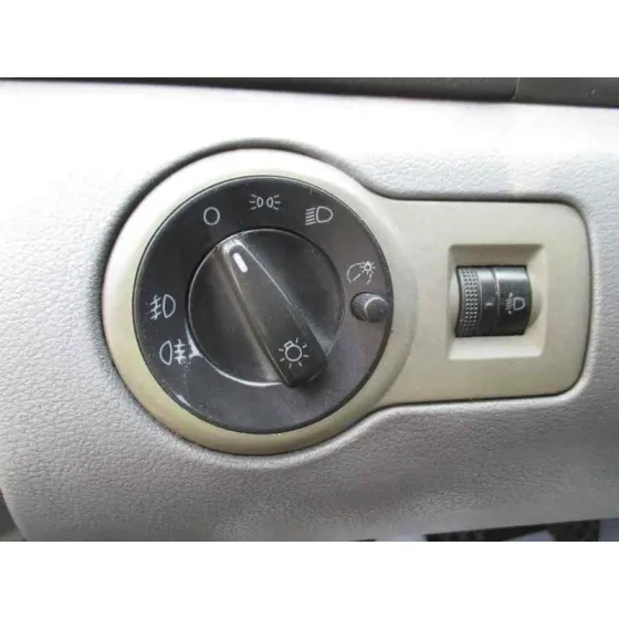 SKODA OCTAVIA BERLINA (1U2) '2000 1.9 TDI GLX PLATA