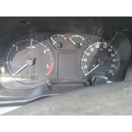 SKODA OCTAVIA BERLINA (1U2) '2000 1.9 TDI GLX PLATA