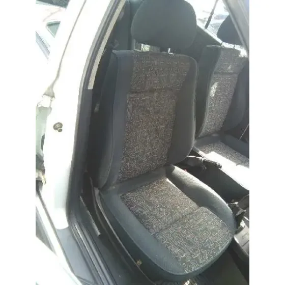 SEAT TOLEDO (1L) '1997 MAGNUS BLANCO