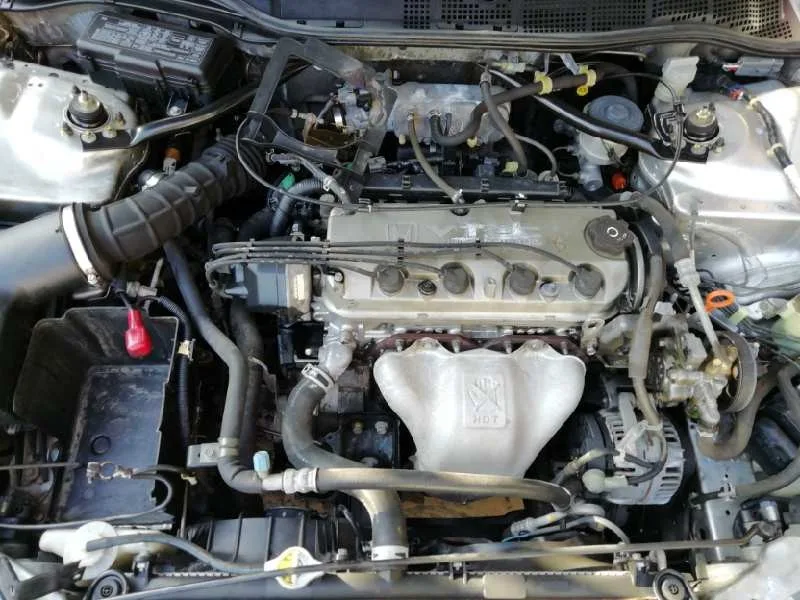 HONDA ACCORD BERLINA (CG7-9/CH1-7) '1999 1.8I LS (CG8) PLATA