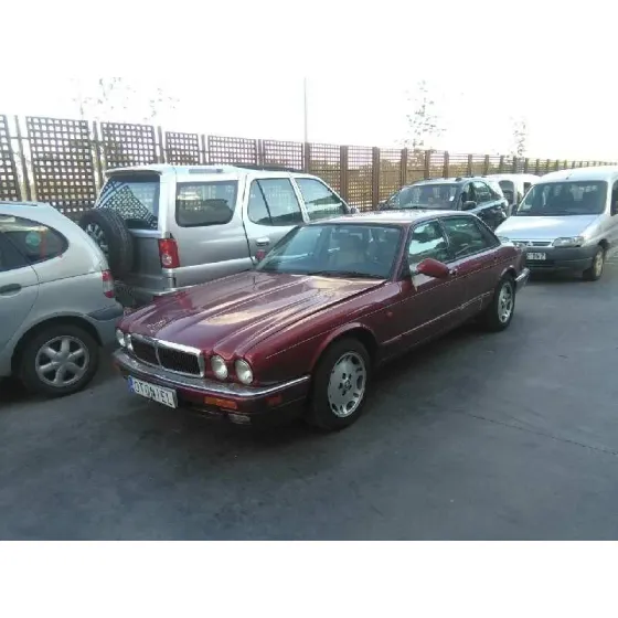 JAGUAR XJ6/12 '1996 3.2 XJ SPORT ROJO