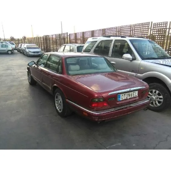 JAGUAR XJ6/12 '1996 3.2 XJ SPORT ROJO