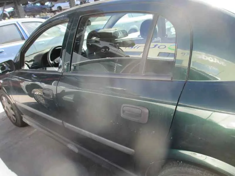 OPEL ASTRA G BERLINA OPEL ASTRA G BERLINA '1999 COMFORT VERDE 1998