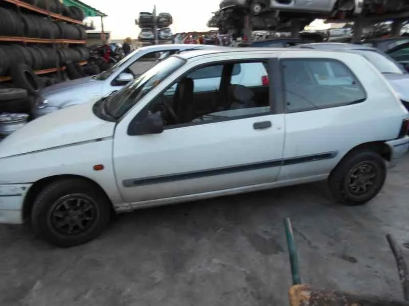 RENAULT CLIO I FASE I+II (B/C57) '1996 1.4 S (I) BLANCO