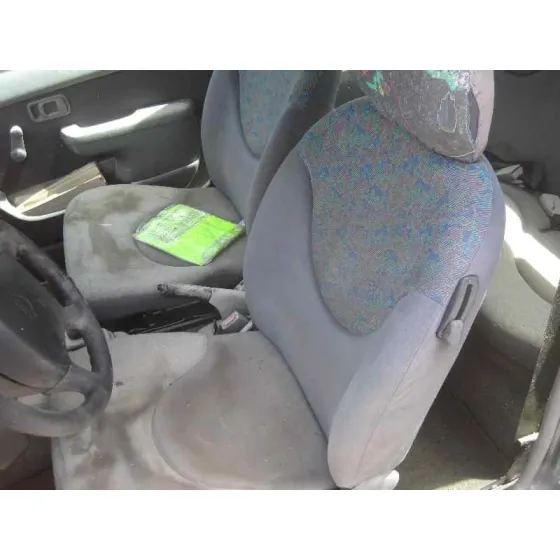 NISSAN MICRA (K11) '1998 BASICO VERDE
