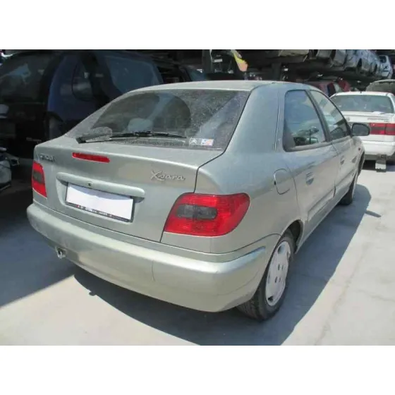 CITROEN XSARA BERLINA '1998 1.6 ATTRACTION VERDE