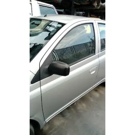 TOYOTA YARIS (NCP1/NLP1/SCP1) '1999 1.0 LINEA LUNA PLATA