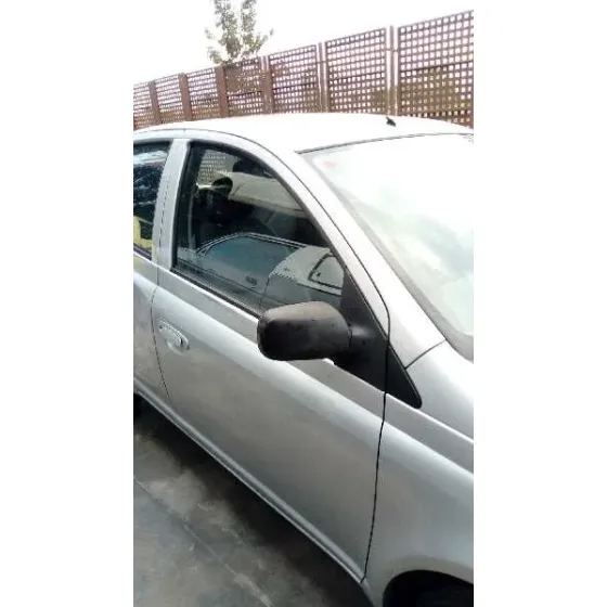 TOYOTA YARIS (NCP1/NLP1/SCP1) '1999 1.0 LINEA LUNA PLATA