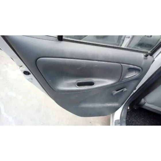 TOYOTA YARIS (NCP1/NLP1/SCP1) '1999 1.0 LINEA LUNA PLATA