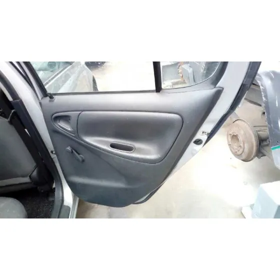 TOYOTA YARIS (NCP1/NLP1/SCP1) '1999 1.0 LINEA LUNA PLATA
